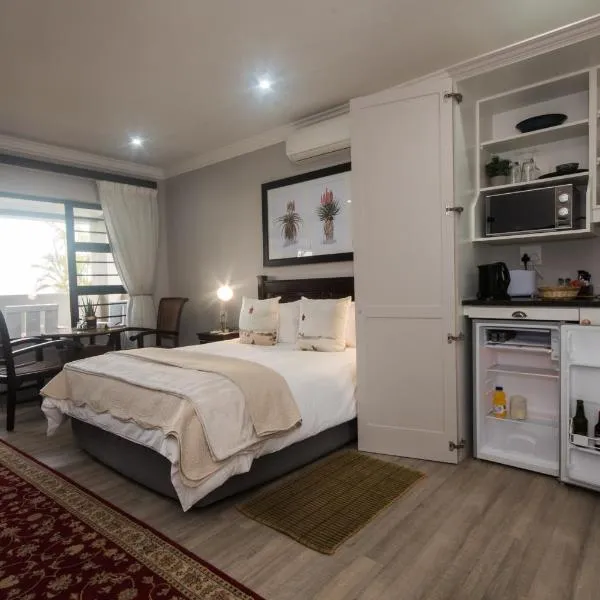 Hillside Guesthouse Umhlanga，位于乌姆德洛蒂的酒店