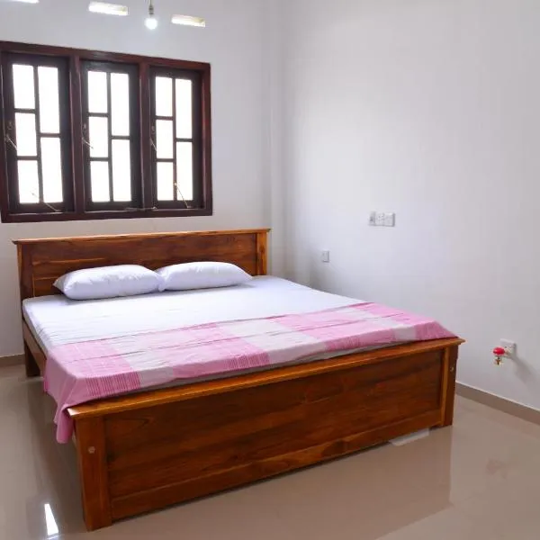 Roshan's Guest House，位于希克杜沃的酒店