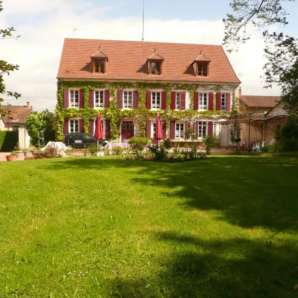 Chambres d'hôtes et Roulotte Au Bonheur Du Parc，位于勒布勒伊的酒店