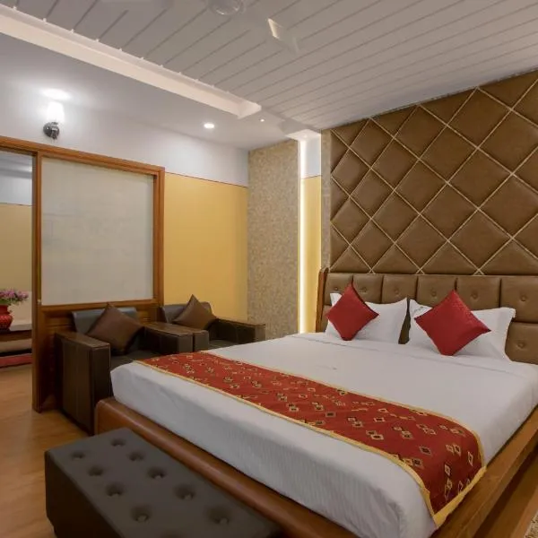 Hotel Vashanth Krishna，位于纳盖科伊尔的酒店