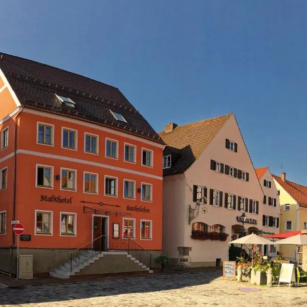 Stadthotel Kachelofen，位于Klosterbeuren的酒店