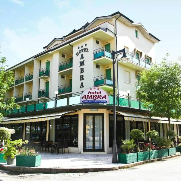 Hotel Ambra，位于切塞纳蒂科的酒店