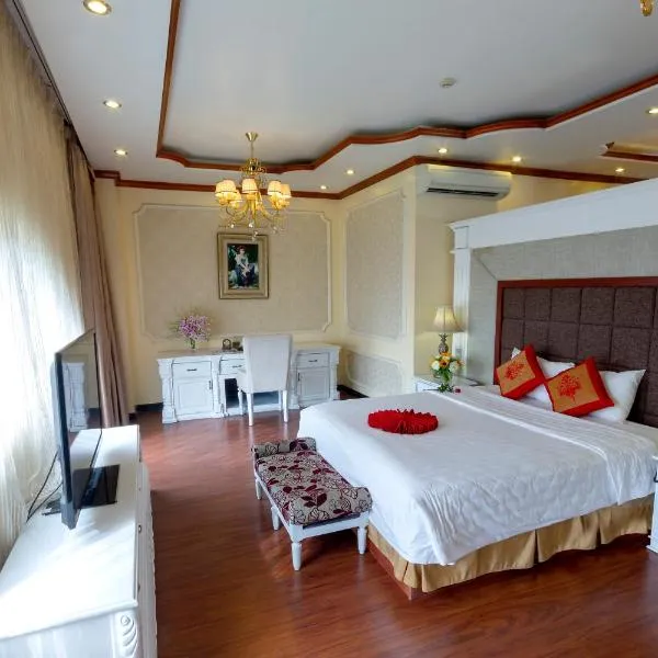 Phuong Anh Hotel 1 Hai Duong，位于Bảo Thap的酒店