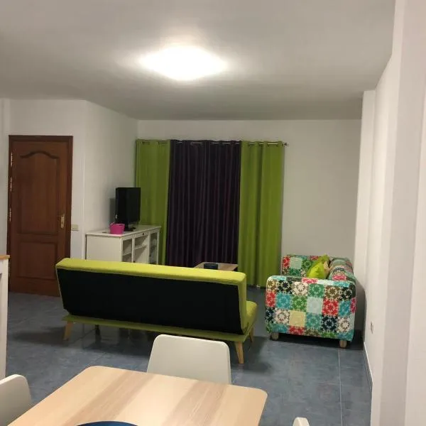 Islas Malvinas 39 Atico F，位于维辛达里奥的酒店