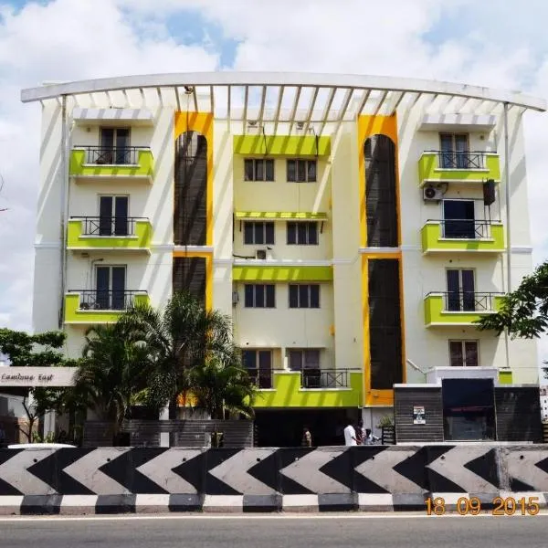 Gerones Residency Serviced Apartments & Home Stays，位于哥印拜陀的酒店