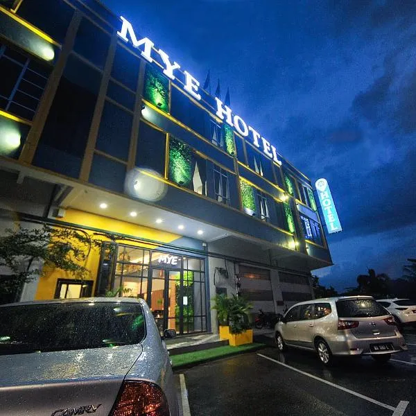 MYe Hotel，位于Bakar Parit的酒店
