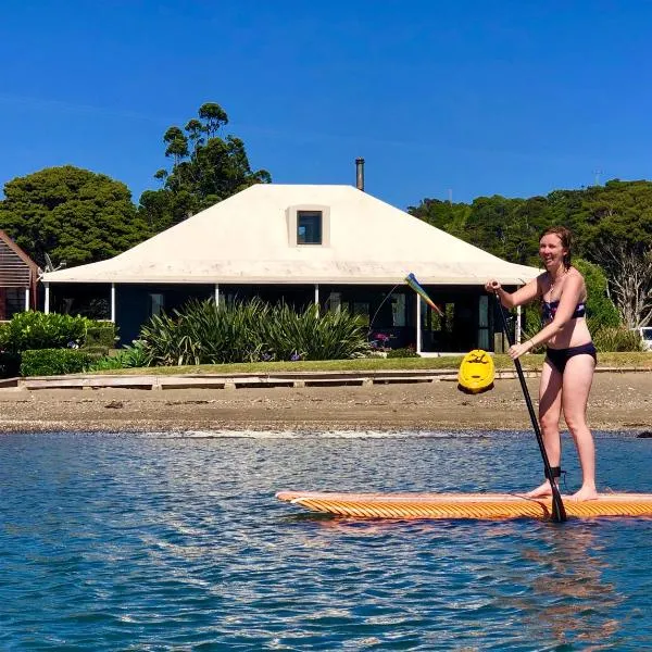 Absolute Beach front-Tutukaka Harbour，位于图图卡卡的酒店