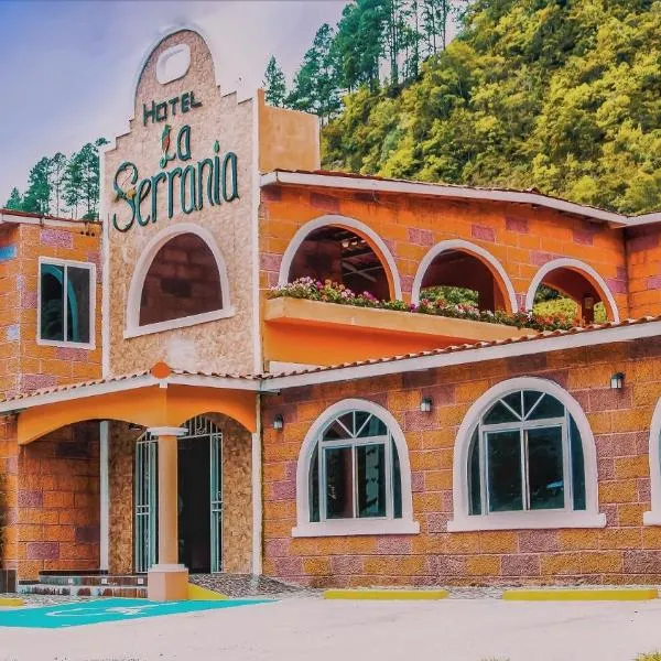 Hotel La Serrania，位于Los Naranjos的酒店
