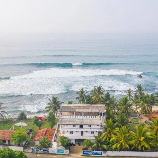 Jayanthi Surf Dreams，位于米迪加马东的酒店