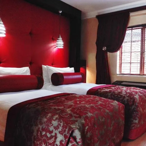 Cycad Guest House，位于波罗瓜尼的酒店