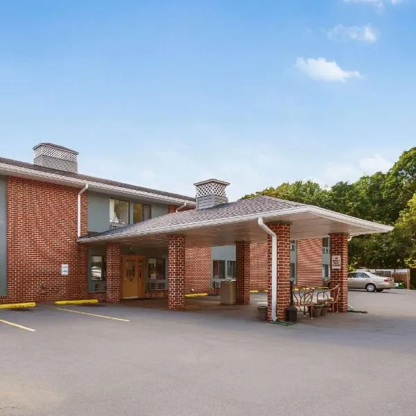 Quality Inn Harpers Ferry，位于Knoxville的酒店
