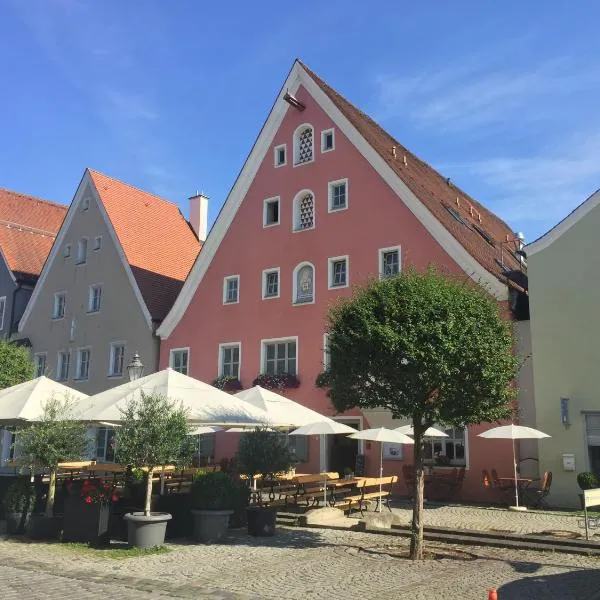 Hotel-Gasthof Blaue Traube e.K.，位于贝兴的酒店