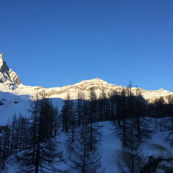 Cervinia On the slopes - I Dadi 603 B，位于布勒伊-切尔维尼亚的酒店