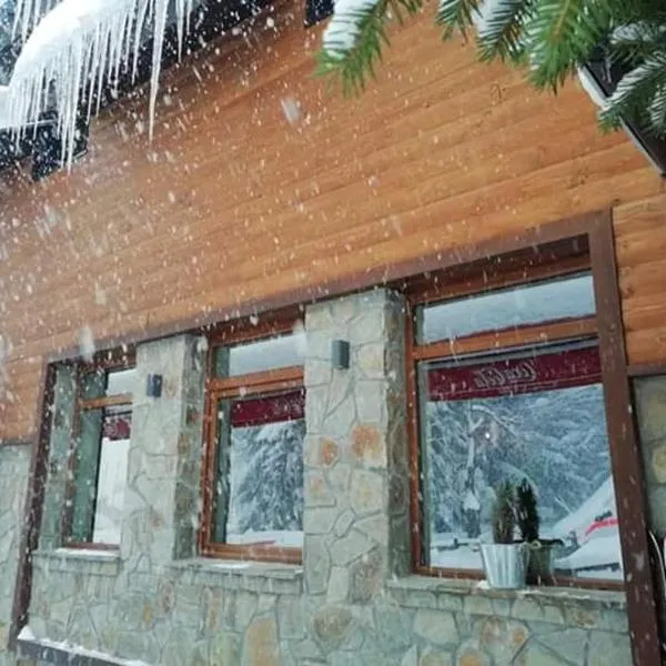 Mountain house Campari，位于Leunovo的酒店