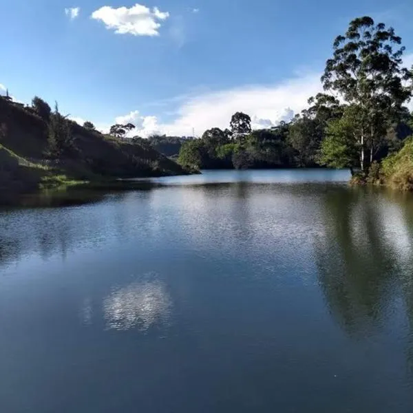 Cabañas La Honda，位于瓜塔佩的酒店
