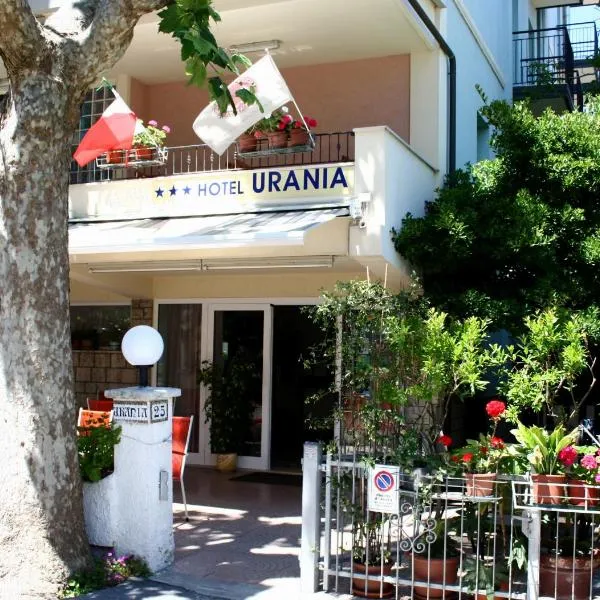 Hotel Urania Nuova Gestione，位于里米尼的酒店