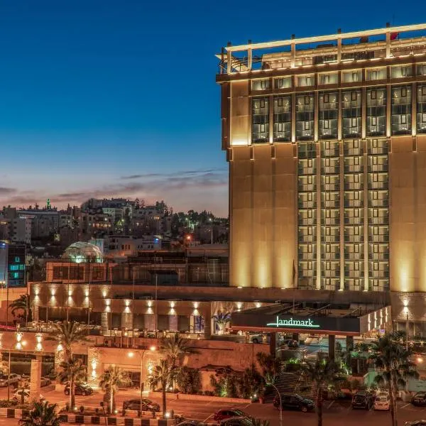 安曼华厦酒店及会议中心，位于Al Bunayyāt al Janūbīyah的酒店