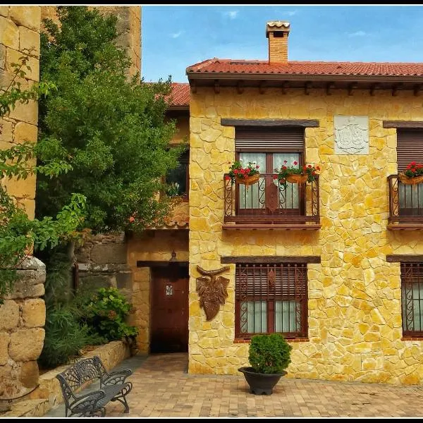 Apartamentos Rurales Señora Clara，位于Monasterio的酒店