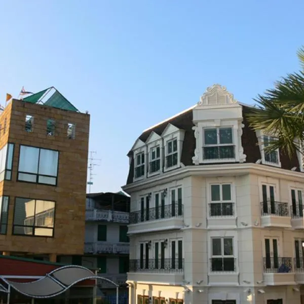 奥勒姆河广场酒店，位于曼谷的酒店