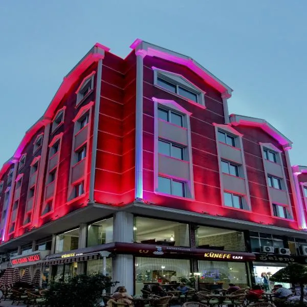 大阿克卡里酒店，位于Uzunaliç的酒店