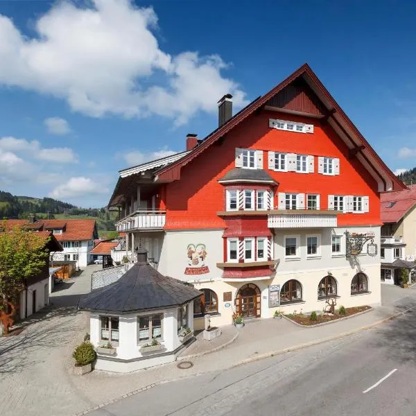 勃劳盖斯夫舍费勒酒店，位于阿尔卑斯湖畔比尔的酒店