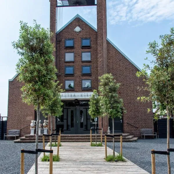 B&B de Petrakerk，位于Rijnsburg的酒店