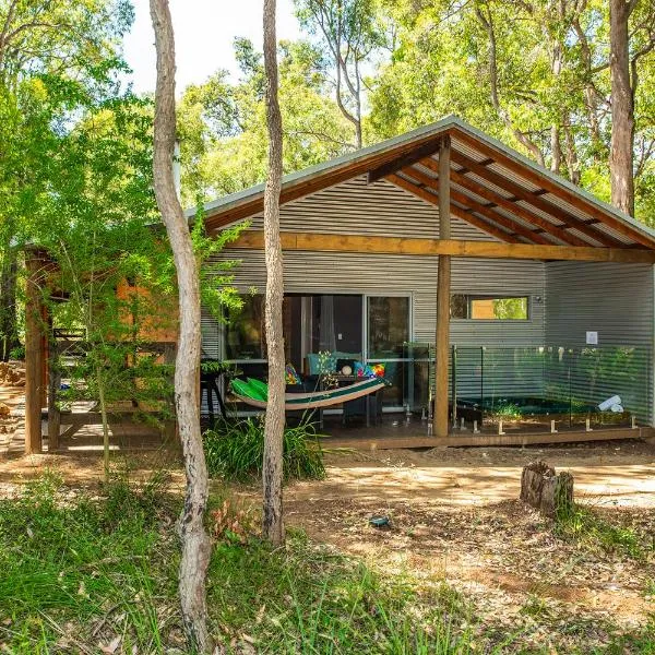 隐谷生态Spa小屋和日间Spa山林小屋,位于Pickering Brook的酒店