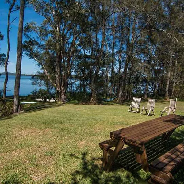 Tuppys on the Lake，位于Bungwahl的酒店