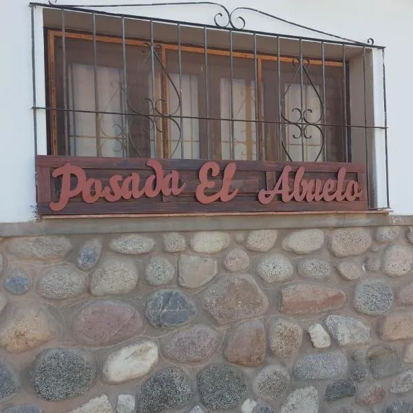 Posada El abuelo，位于Angastaco的酒店