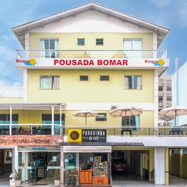 Pousada Bomar Bombinhas，位于邦比尼亚斯的酒店