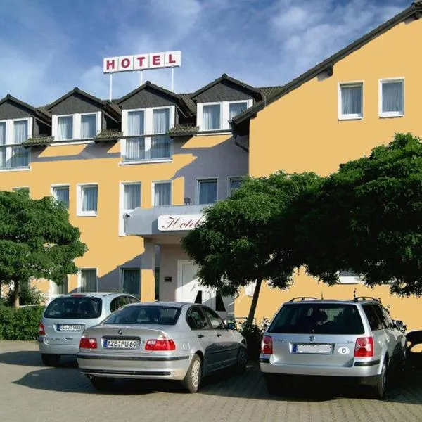 瓦尔德城堡酒店，位于Trüben的酒店
