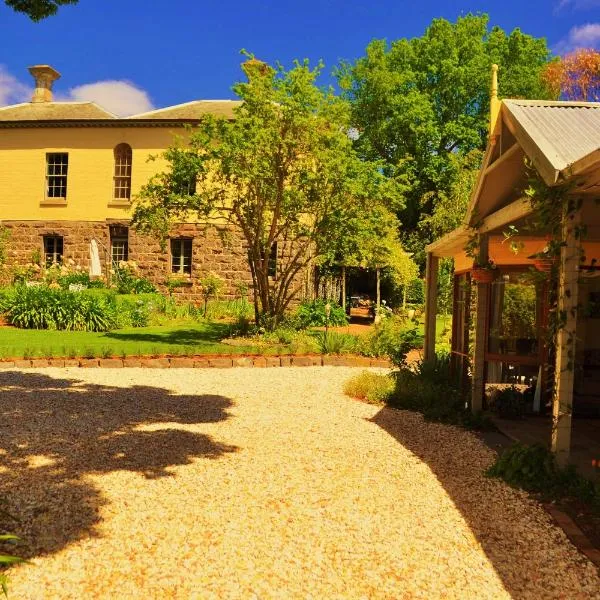 Bindley House B&B Cottage，位于Lancefield的酒店