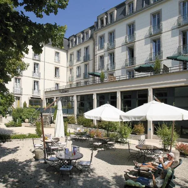 HOTEL CERISE - LES SOURCES Luxeuil-les-Bains，位于吕克瑟伊莱班的酒店