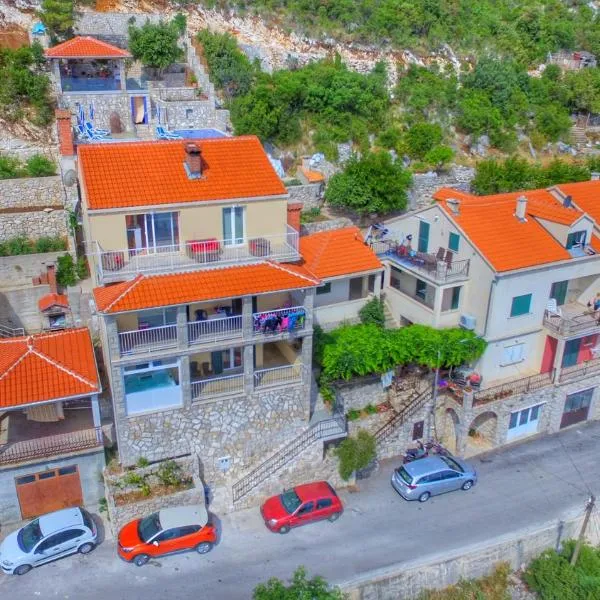 Adriatic - Apartment with jacuzzi，位于索布拉的酒店