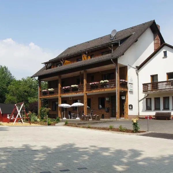 Gasthof Schumacher Hotel garni，位于克罗伊茨塔尔的酒店