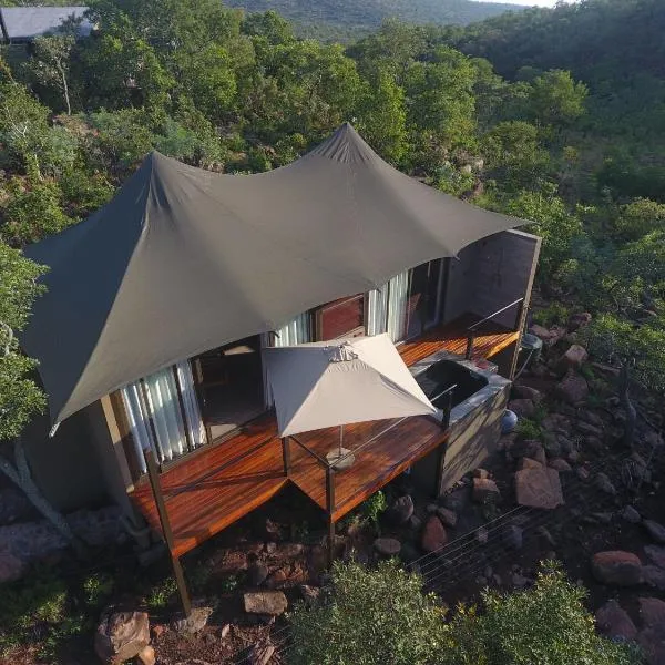 Inzalo Safari Lodge，位于Kaingo Private Game Reserve的酒店