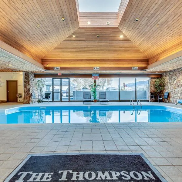 汤普森酒店，位于坎卢普斯的酒店