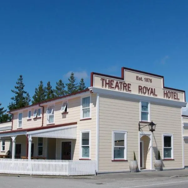 皇家剧院酒店，位于Lake Kaniere的酒店