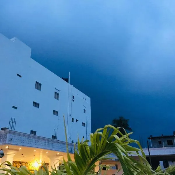 Hotel Lovusiyah，位于Kankesanturai的酒店