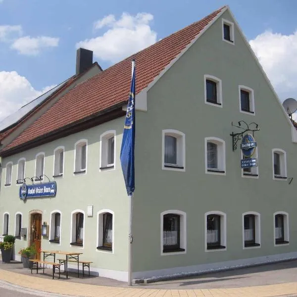 Gasthof Grüner Baum，位于Langfurth的酒店