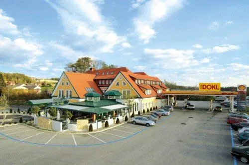 Rasthaus zum Dokl，位于Ungerdorf的酒店