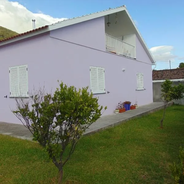 Casa do Carroça，位于Velas - Ilha de São Jorge - Açores的酒店