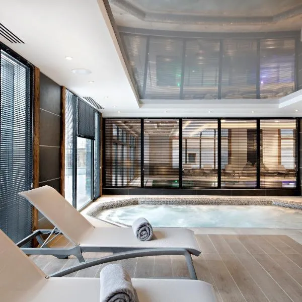 MGM Hôtels & Résidences - Hôtel Les Suites d'Alexane，位于萨莫安斯的酒店