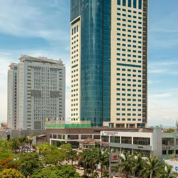 孟清宋林奢华酒店，位于Mỹ Hậu的酒店