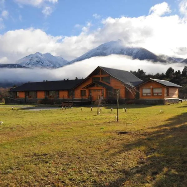 Hosteria Ruca Kitai，位于Villa Lago Rivadavia的酒店