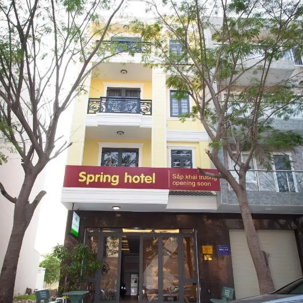SPRING HOTEL，位于Xóm Chợ的酒店