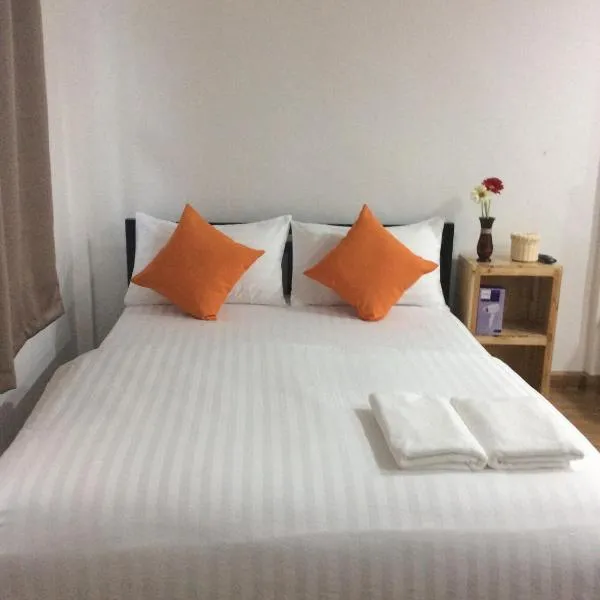 Happy Hostel，位于曼谷的酒店