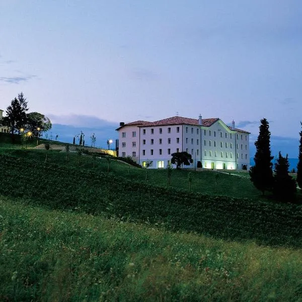 Phi Hotel Astoria，位于Santa Lucia di Piave的酒店