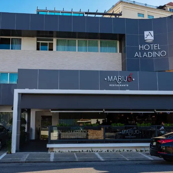 阿拉丁诺酒店，位于El Café的酒店