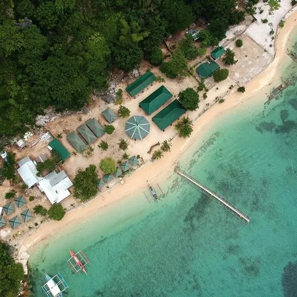 Se San Beach Resort-Isla de Gigantes，位于Carles的酒店